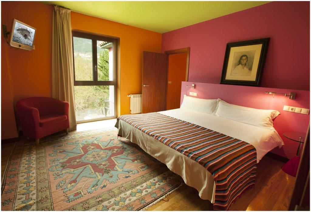 Hotel Ibaiondo Olave Exterior photo